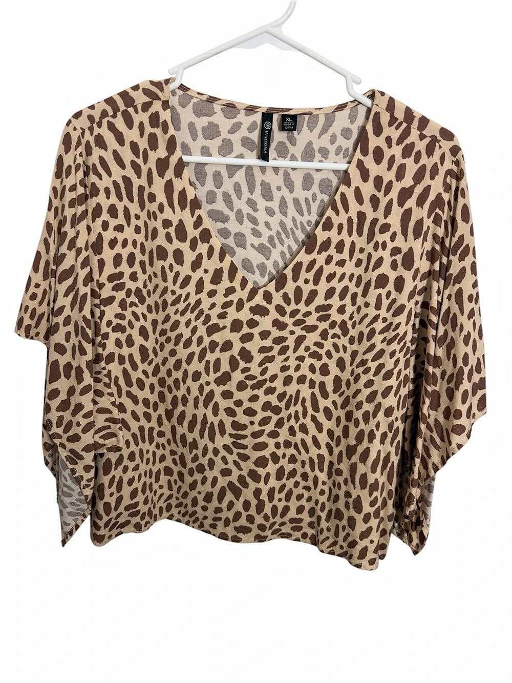VERSONA Women's Leopard Print V-Neck crop top with bell sleeve blouse! Size XL!